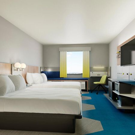 Microtel Inn Suites By Wyndham Lac-Megantic Exterior photo