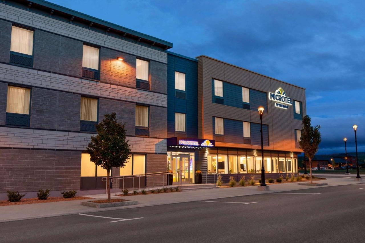 Microtel Inn Suites By Wyndham Lac-Megantic Exterior photo