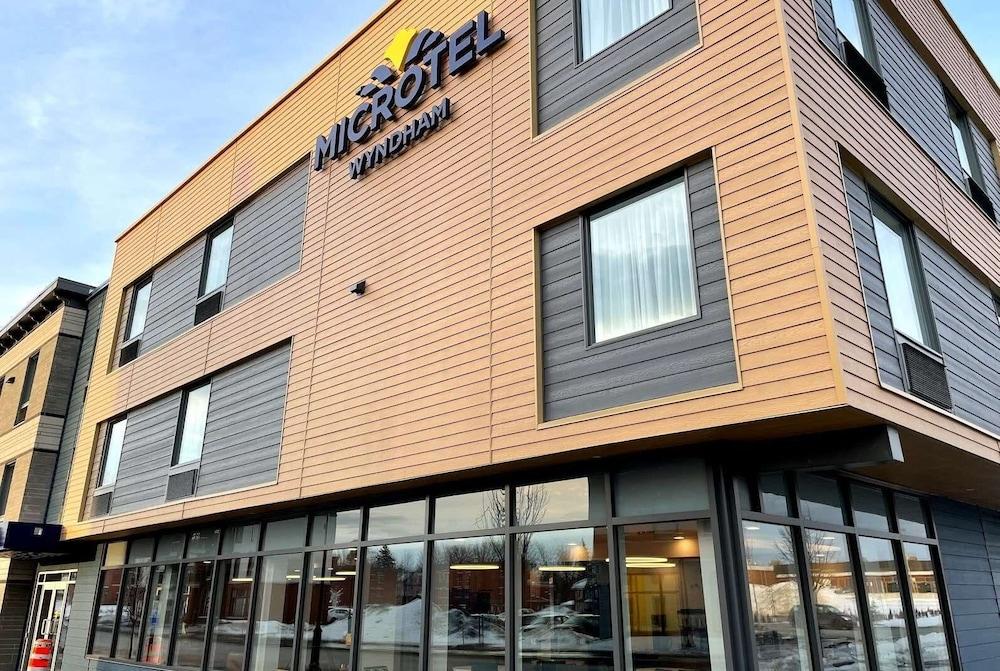 Microtel Inn Suites By Wyndham Lac-Megantic Exterior photo
